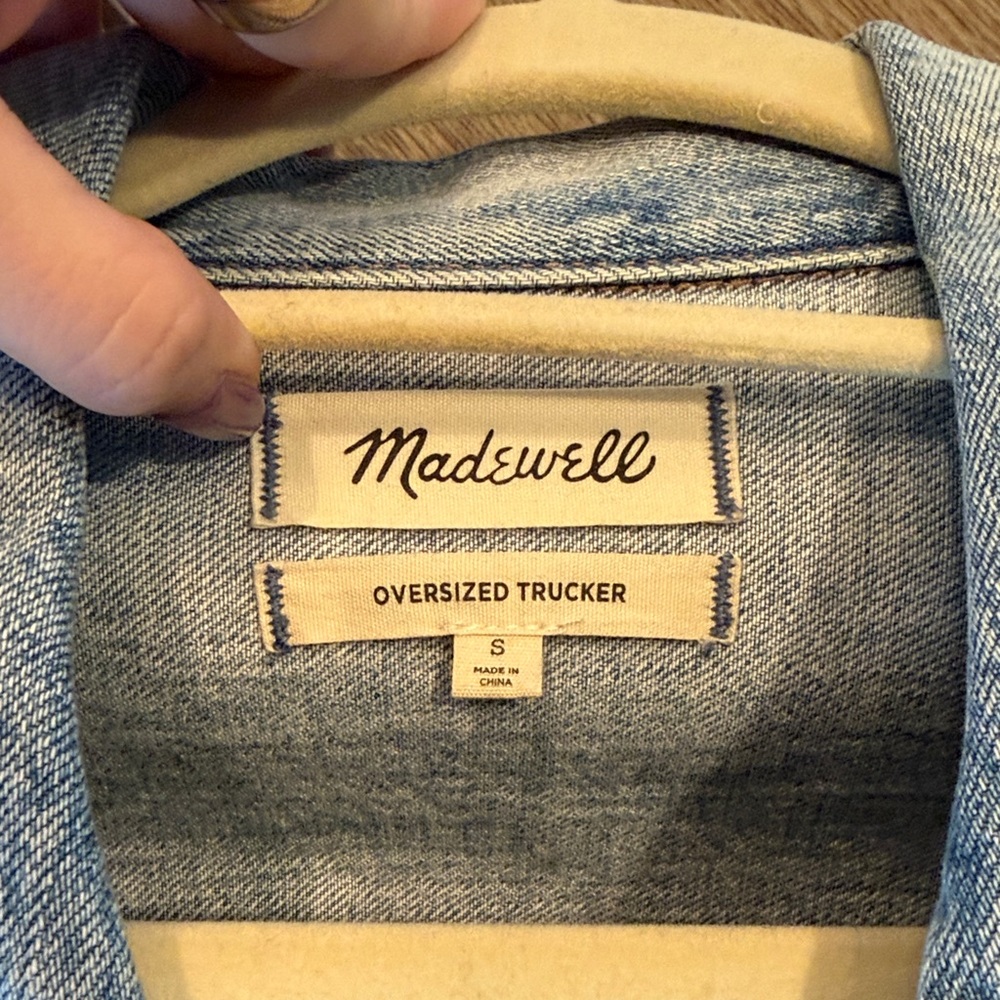 Madewell Oversized Trucker Jean Jacket - Picture 3 of 4